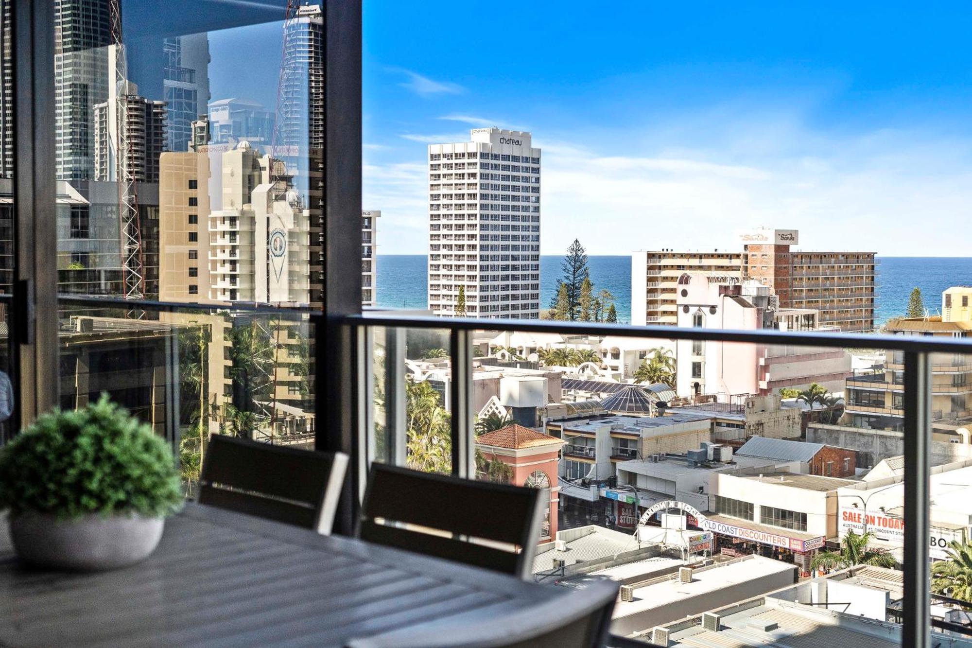 Ocean View Apartments With Balcony - Circle On Cavill - Central Location! - Self Contained & Privately Managed Gold Coast Exteriér fotografie