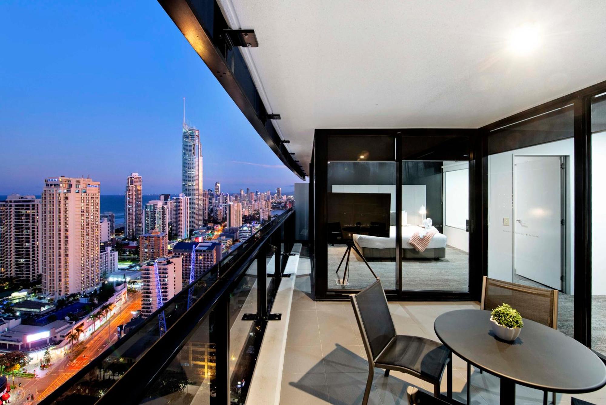 Ocean View Apartments With Balcony - Circle On Cavill - Central Location! - Self Contained & Privately Managed Gold Coast Exteriér fotografie