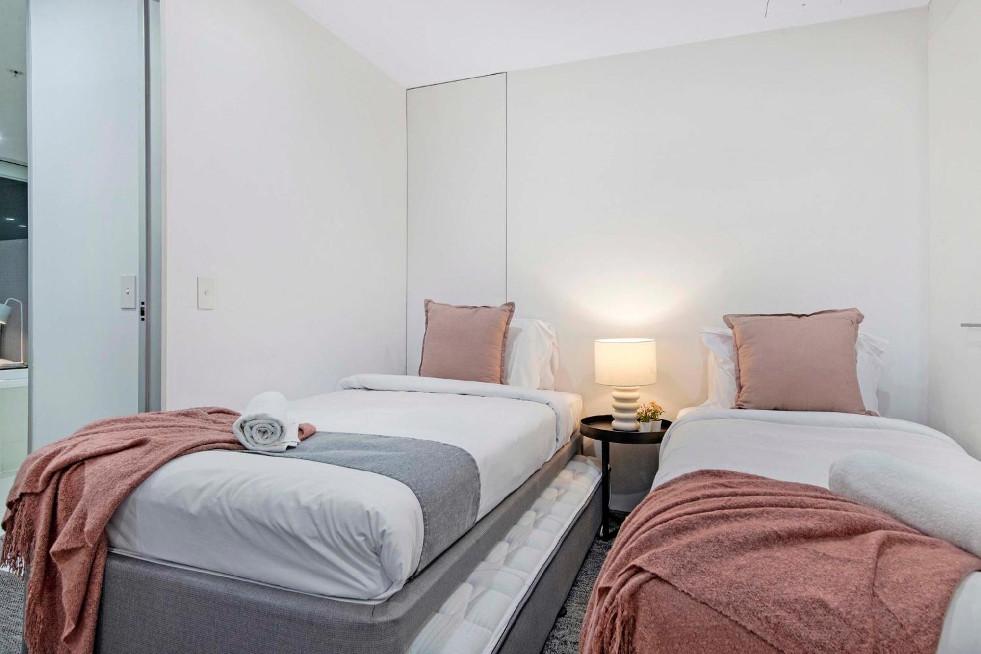 Ocean View Apartments With Balcony - Circle On Cavill - Central Location! - Self Contained & Privately Managed Gold Coast Exteriér fotografie